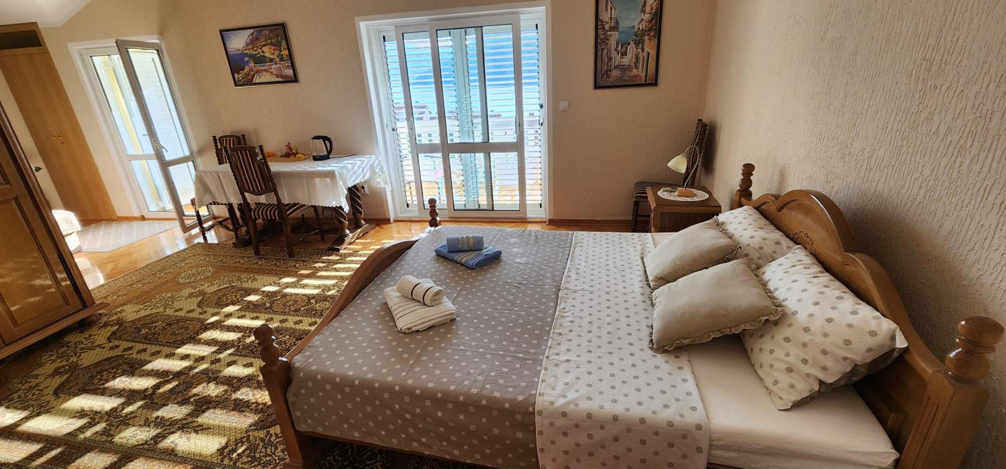 Lorena Rooms Risan Eksteriør bilde